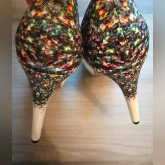 NFL RARE LIKE NEW‼️NY GIANTS HIGH HEELS - Picture 4 of 5